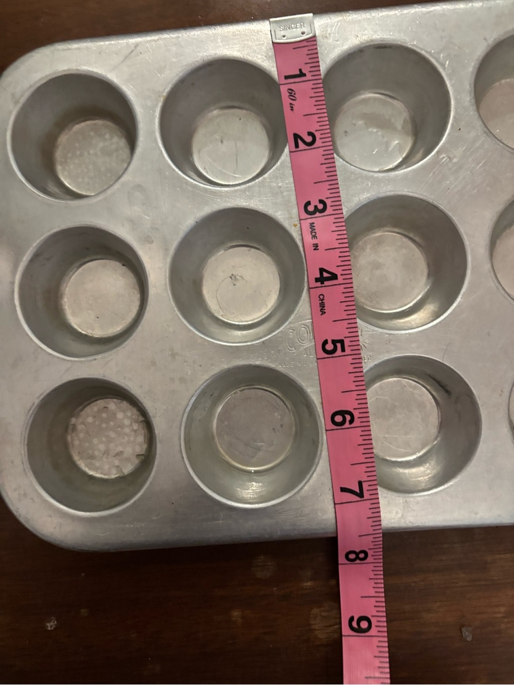 vintage Comet aluminum 12-cup mini muffin pan - Picture 4 of 5